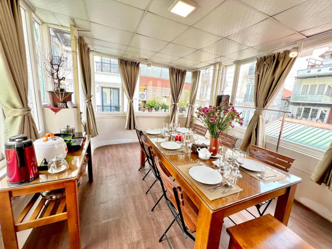 Nice Room Located Right Next To The Old Quarter Can Phong Nhieu Anh Sang Tai Ngay Gan Pho Di Bo Ho Guom Hanói Exterior foto